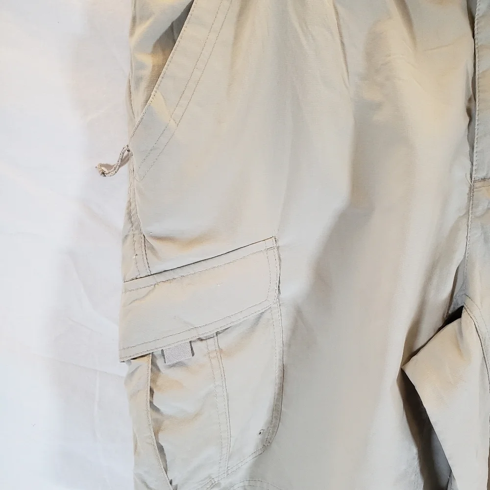 Columbia Omniwick Men's Tan Cargo Shorts with Belt Sz XL